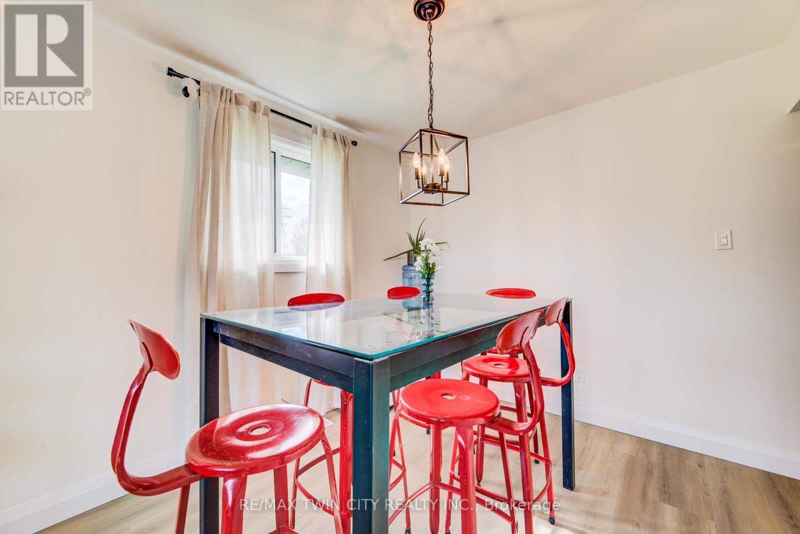 183 DINISON CRESCENT, Kitchener, Ontario, N2E2S6 — Photo 11