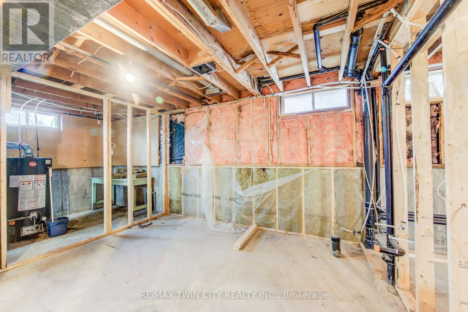 183 DINISON CRESCENT, Kitchener, Ontario, N2E2S6 — Photo 22