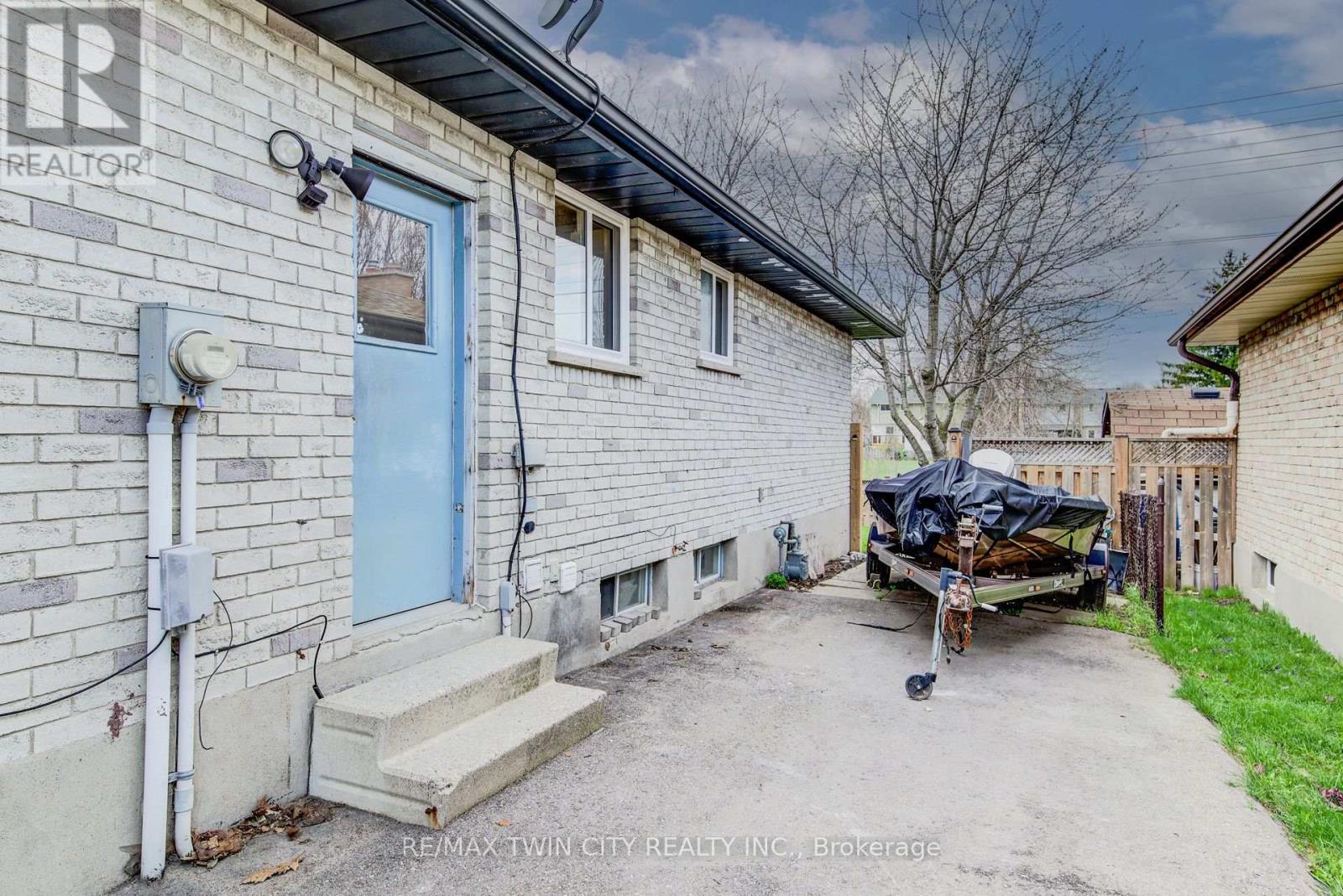 183 DINISON CRESCENT, Kitchener, Ontario, N2E2S6 — Photo 25