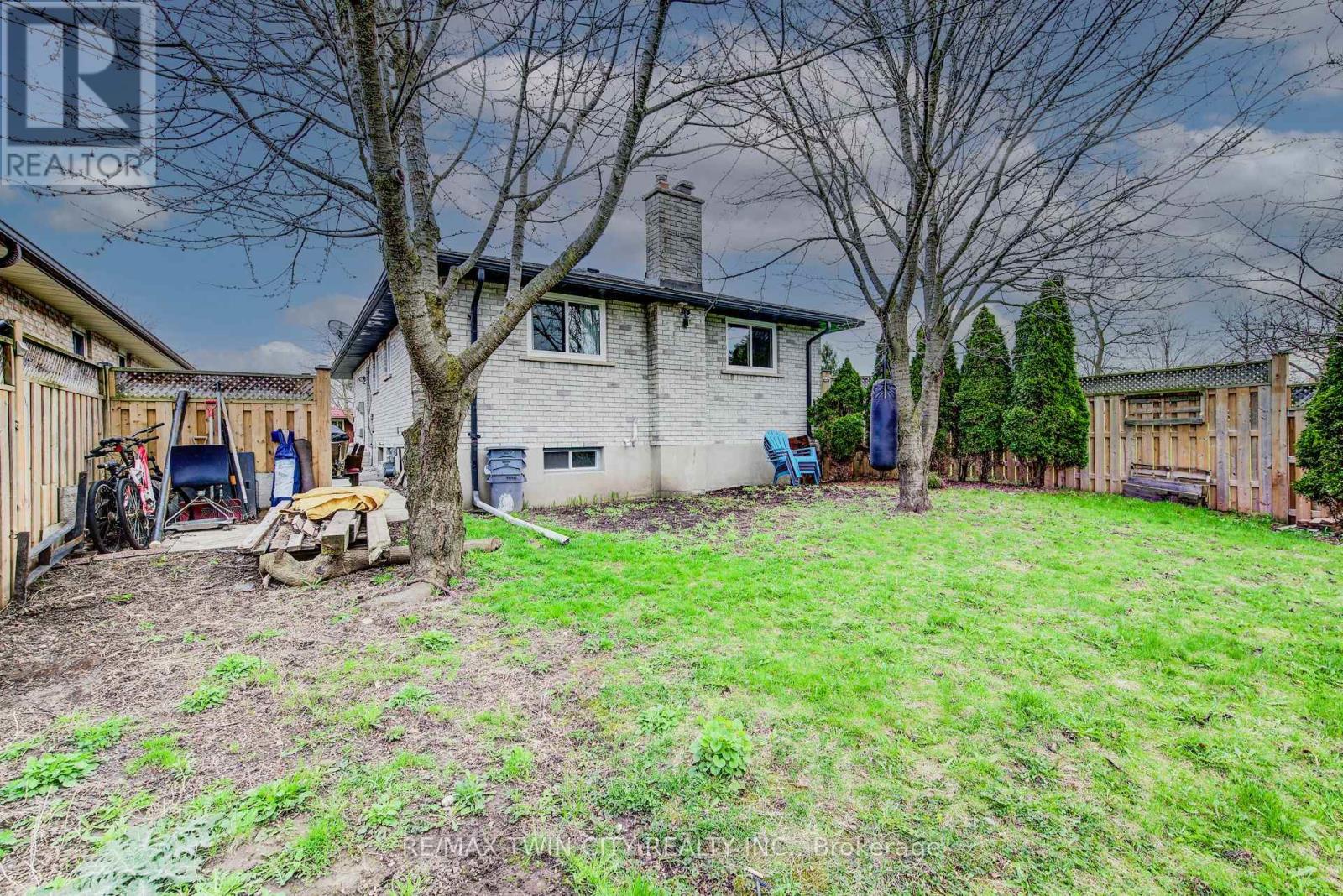 183 DINISON CRESCENT, Kitchener, Ontario, N2E2S6 — Photo 27