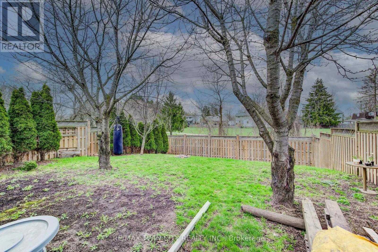 183 DINISON CRESCENT, Kitchener, Ontario, N2E2S6 — Photo 29