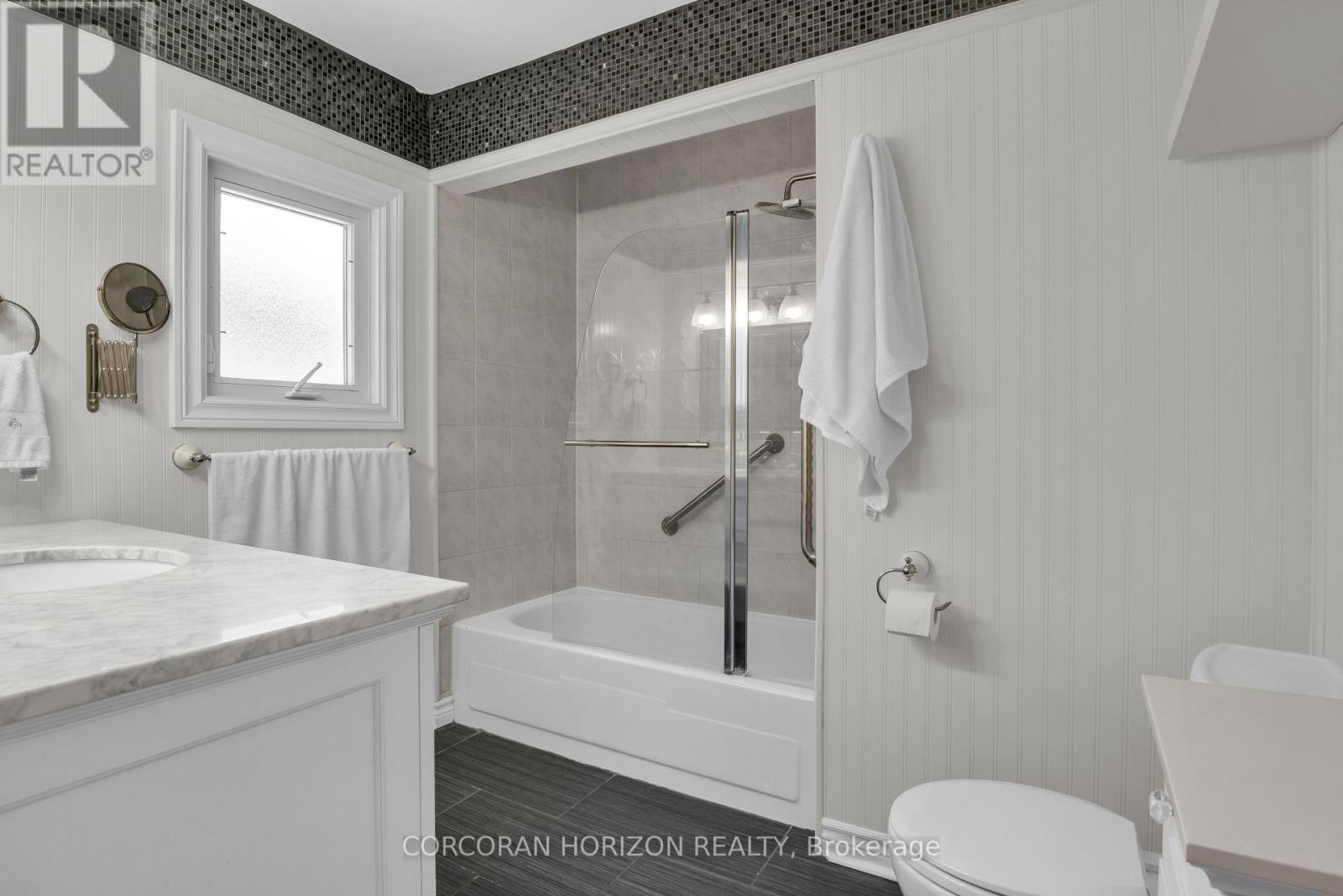 443 DUKE STREET, Waterloo, Ontario, N3H3S9 — Photo 36