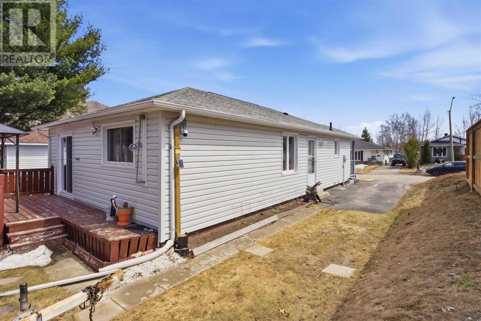 63 Lachance PL, Elliot Lake, Ontario, P5A3B9 — Photo 30