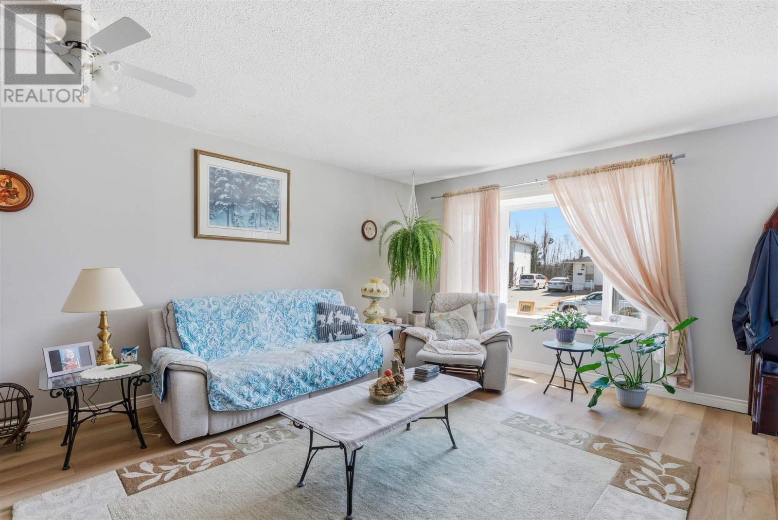 63 Lachance PL, Elliot Lake, Ontario, P5A3B9 — Photo 8