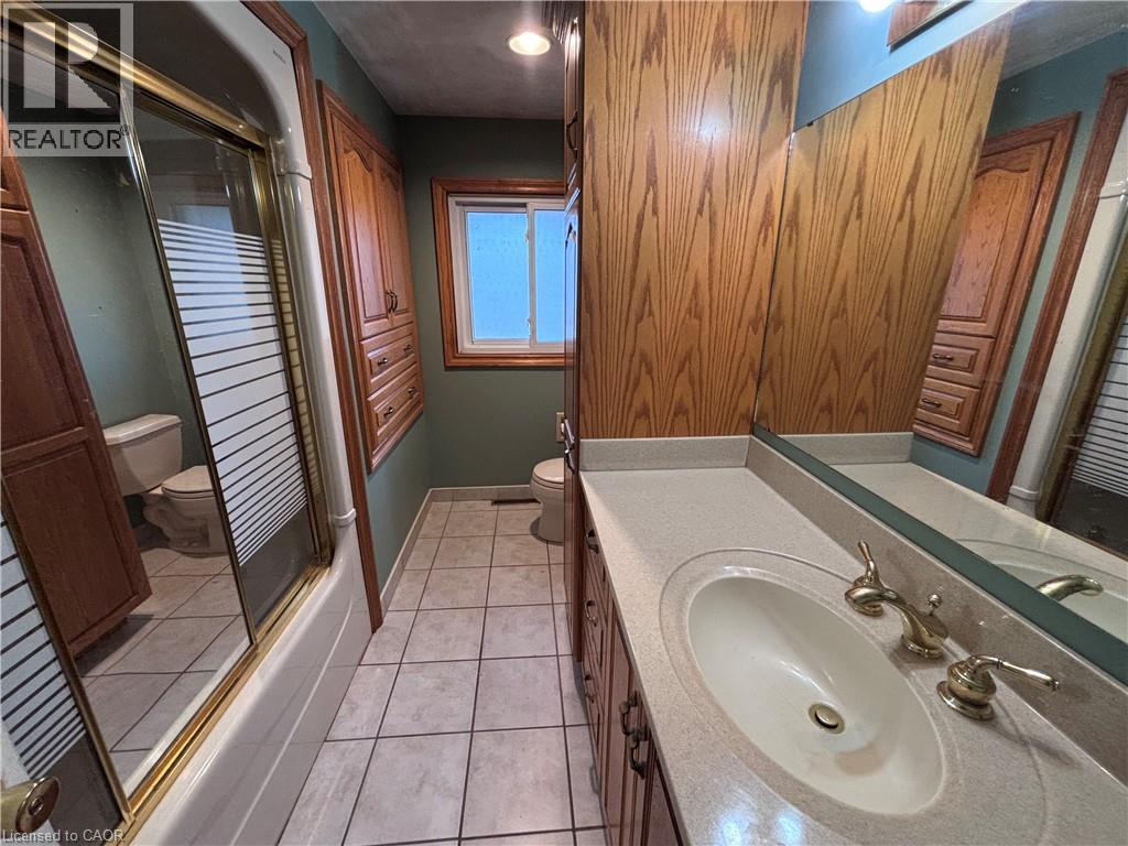 4 BEECHWOOD Court, St. Catharines, Ontario, L2N3H7 — Photo 13