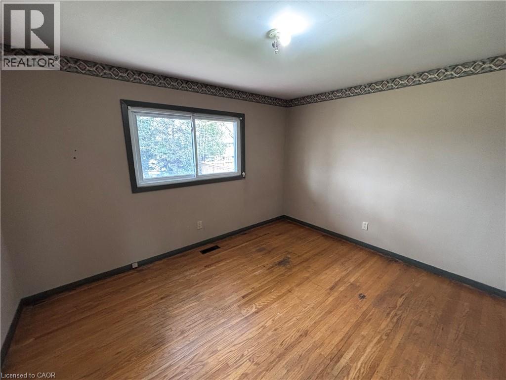 4 BEECHWOOD Court, St. Catharines, Ontario, L2N3H7 — Photo 14