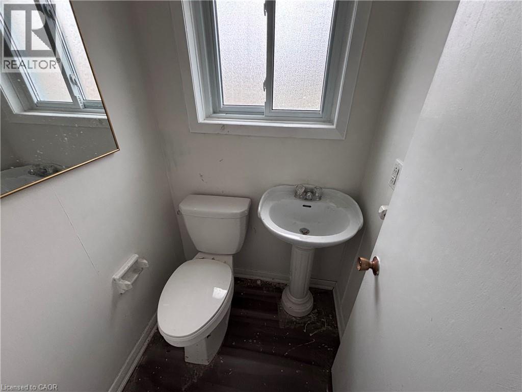 4 BEECHWOOD Court, St. Catharines, Ontario, L2N3H7 — Photo 17
