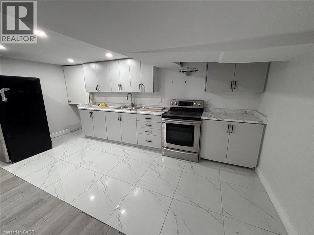 4 BEECHWOOD Court, St. Catharines, Ontario, L2N3H7 — Photo 21