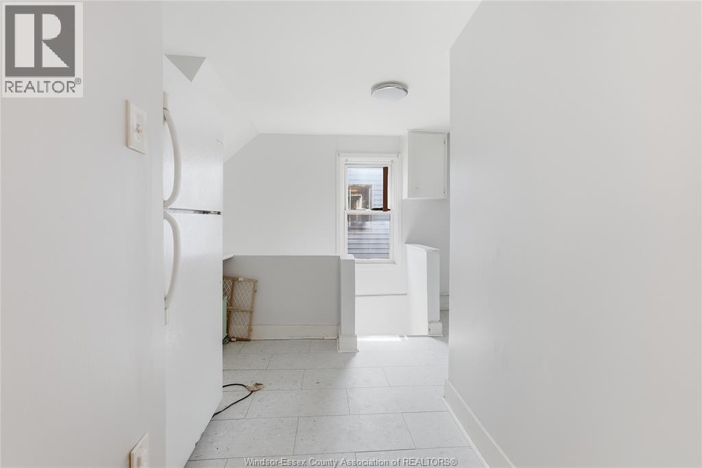 1021 WELLINGTON AVENUE, Windsor, Ontario, N9A5K2 — Photo 6