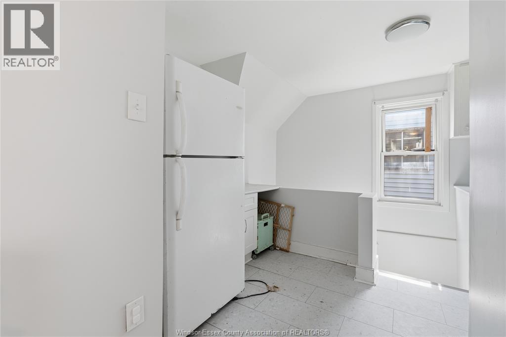 1021 WELLINGTON AVENUE, Windsor, Ontario, N9A5K2 — Photo 7