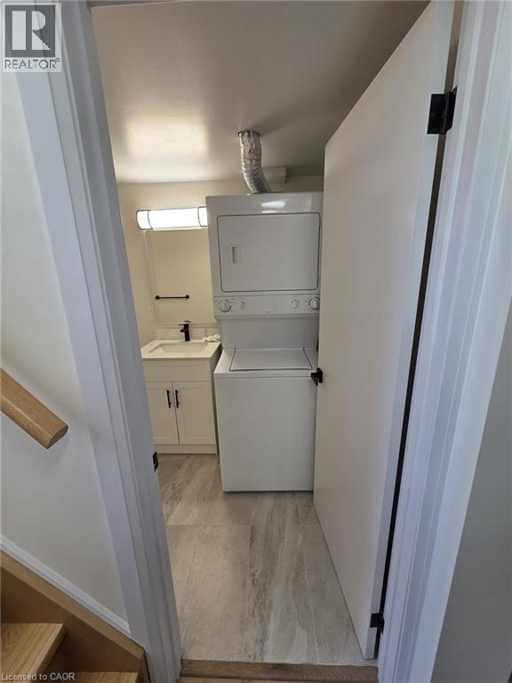 12 FERNDALE Avenue Unit# Lower, St. Catharines, Ontario, L2P1V3 — Photo 16