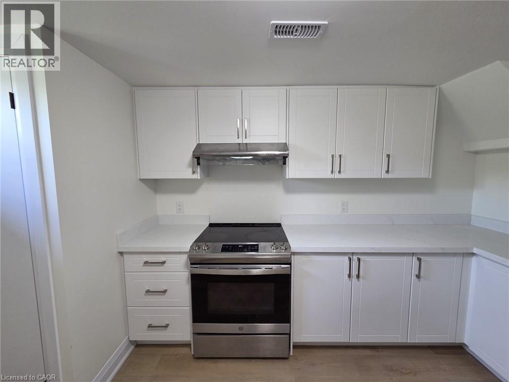 12 FERNDALE Avenue Unit# Lower, St. Catharines, Ontario, L2P1V3 — Photo 7