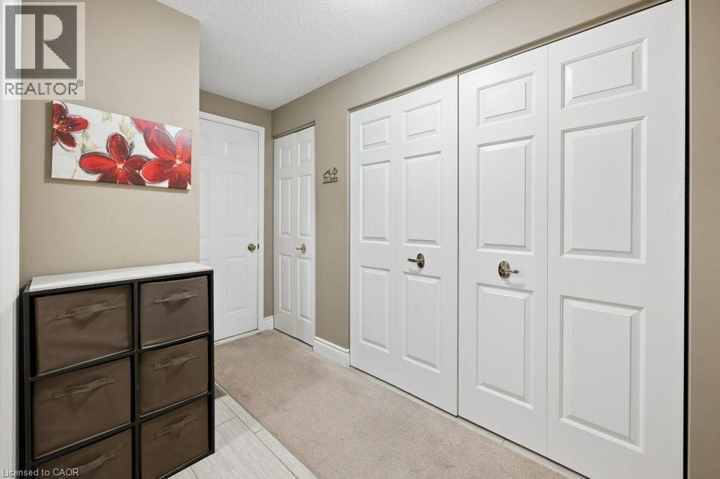 517 WESTFIELD Drive, Waterloo, Ontario, N2T2C7 — Photo 10