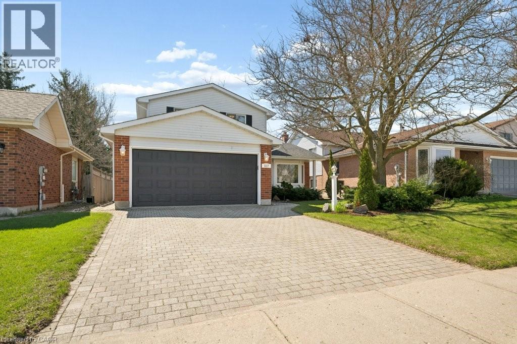 517 WESTFIELD Drive, Waterloo, Ontario, N2T2C7 — Photo 3