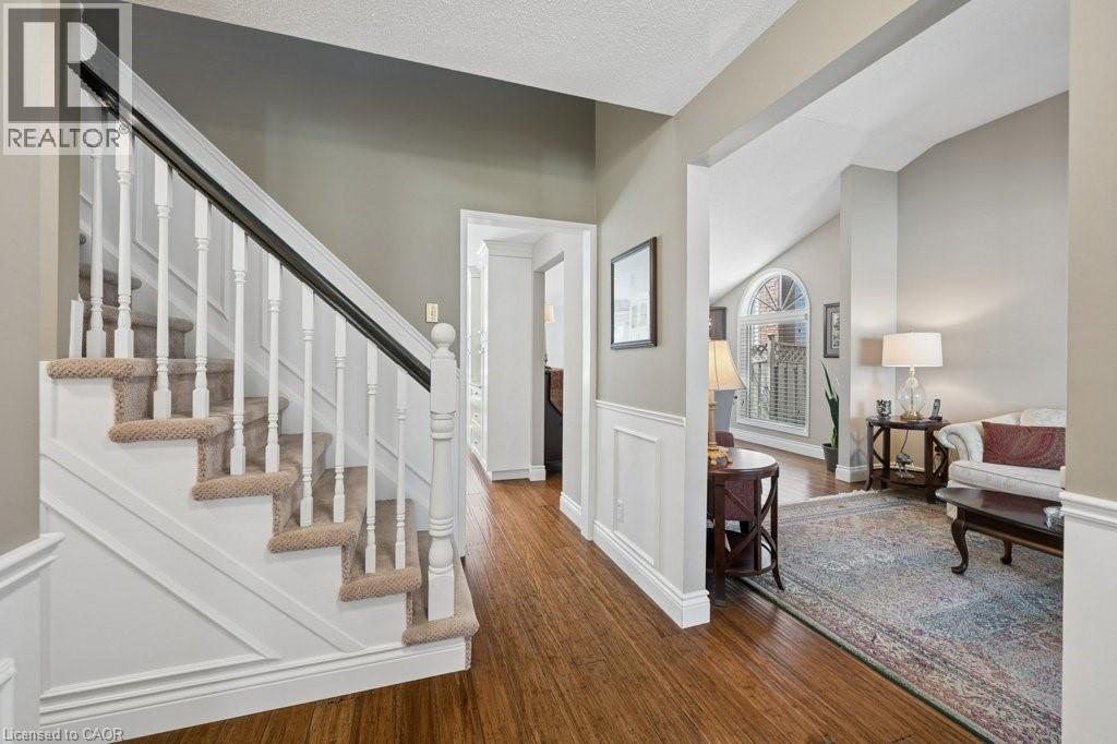 517 WESTFIELD Drive, Waterloo, Ontario, N2T2C7 — Photo 8