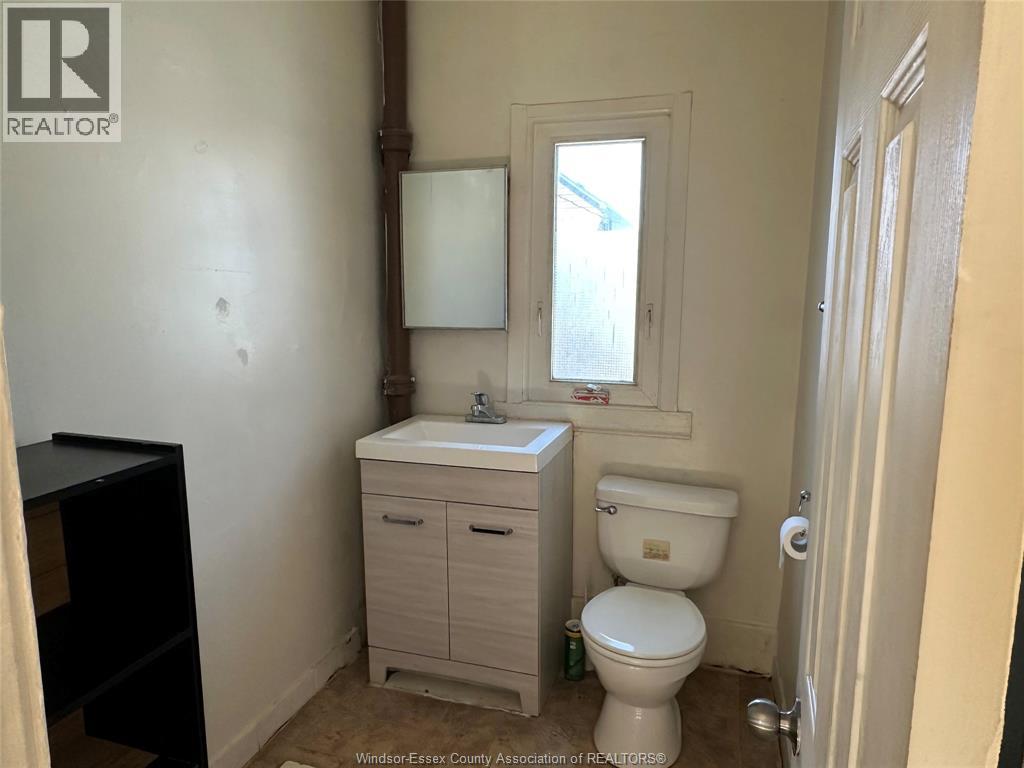 414 CRAWFORD AVENUE, Windsor, Ontario, N9A5C4 — Photo 5