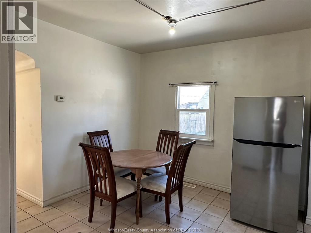 414 CRAWFORD AVENUE, Windsor, Ontario, N9A5C4 — Photo 6