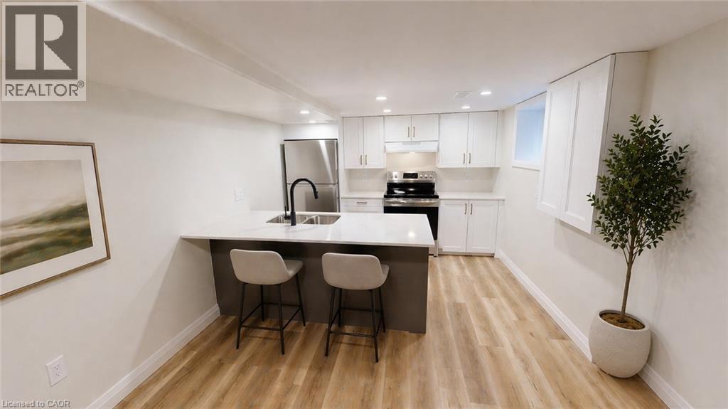 132 GRAHAM Street Unit# Lower, Waterloo, Ontario, N2J1A1 — Photo 2