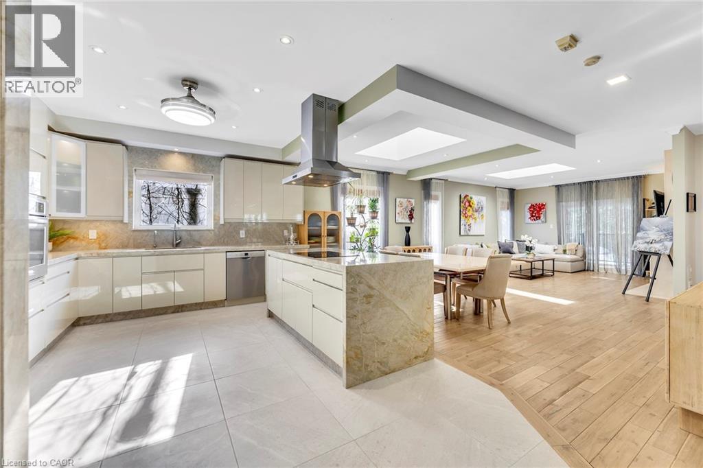 600 HENDERSON Drive, Aurora, Ontario, L4G5R1 — Photo 5