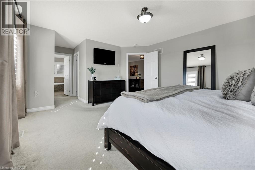 15 PIETER VOS Drive, Kitchener, Ontario, N2P0G1 — Photo 17