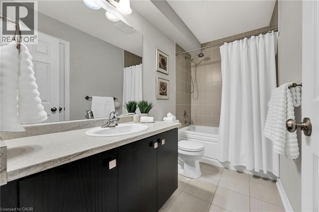 15 PIETER VOS Drive, Kitchener, Ontario, N2P0G1 — Photo 22