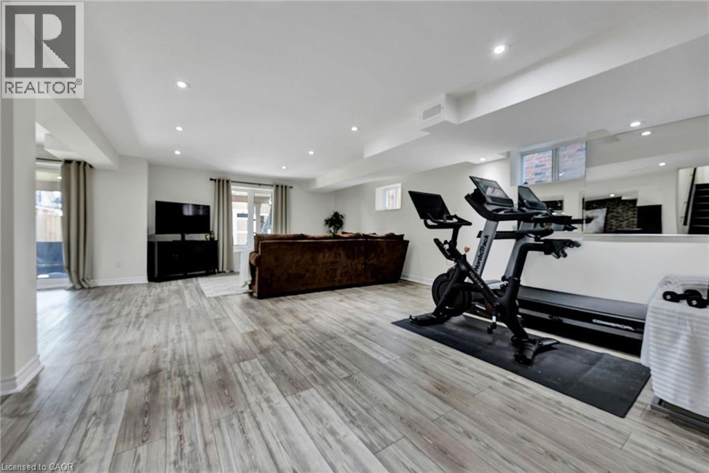 15 PIETER VOS Drive, Kitchener, Ontario, N2P0G1 — Photo 31