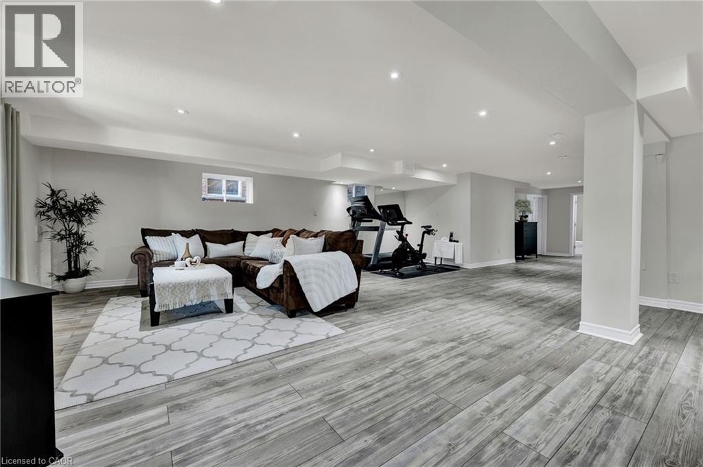 15 PIETER VOS Drive, Kitchener, Ontario, N2P0G1 — Photo 32
