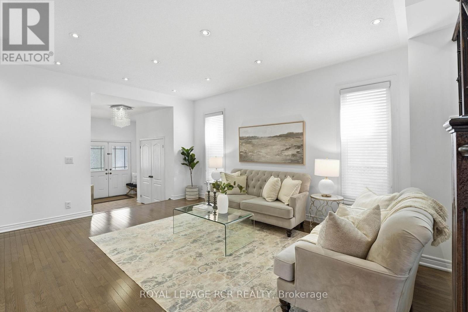 18 KERR LANE, Aurora, Ontario, L4G0E5 — Photo 6