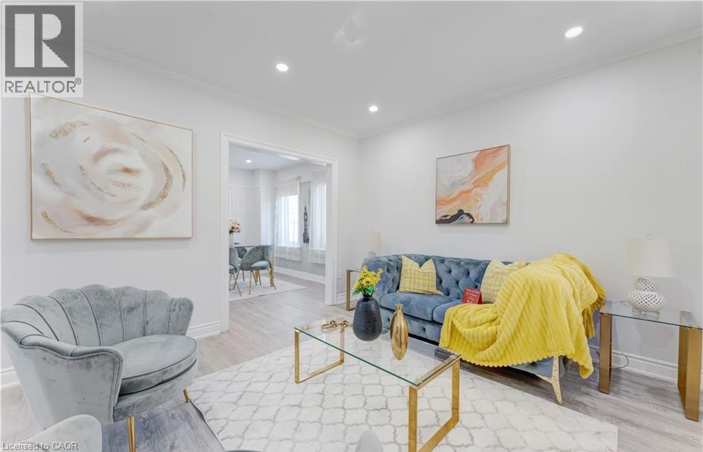 24 ONWARD Avenue, Kitchener, Ontario, N2H3J7 — Photo 10