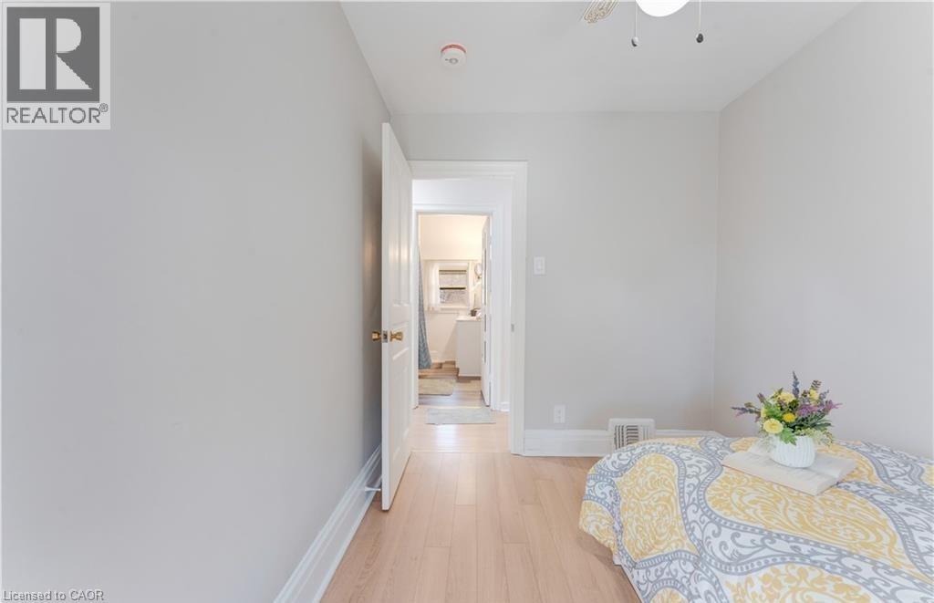 24 ONWARD Avenue, Kitchener, Ontario, N2H3J7 — Photo 17
