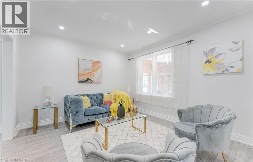 24 ONWARD Avenue, Kitchener, Ontario, N2H3J7 — Photo 9