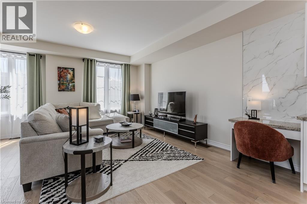 1401 ALMONTE Drive, Burlington, Ontario, L7P0V8 — Photo 5