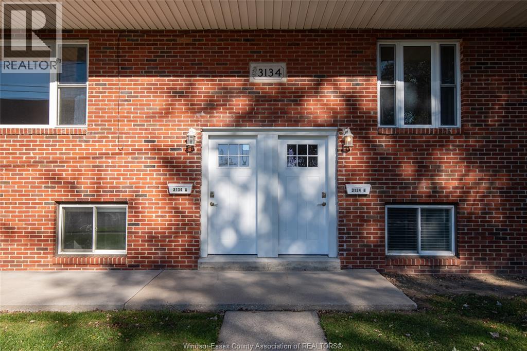 3134 RIBERDY Unit# LOWER, Windsor, Ontario, N8W3T8 — Photo 2