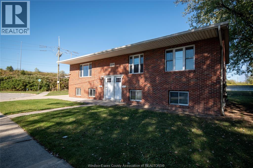 3134 RIBERDY Unit# LOWER, Windsor, Ontario, N8W3T8 — Photo 3