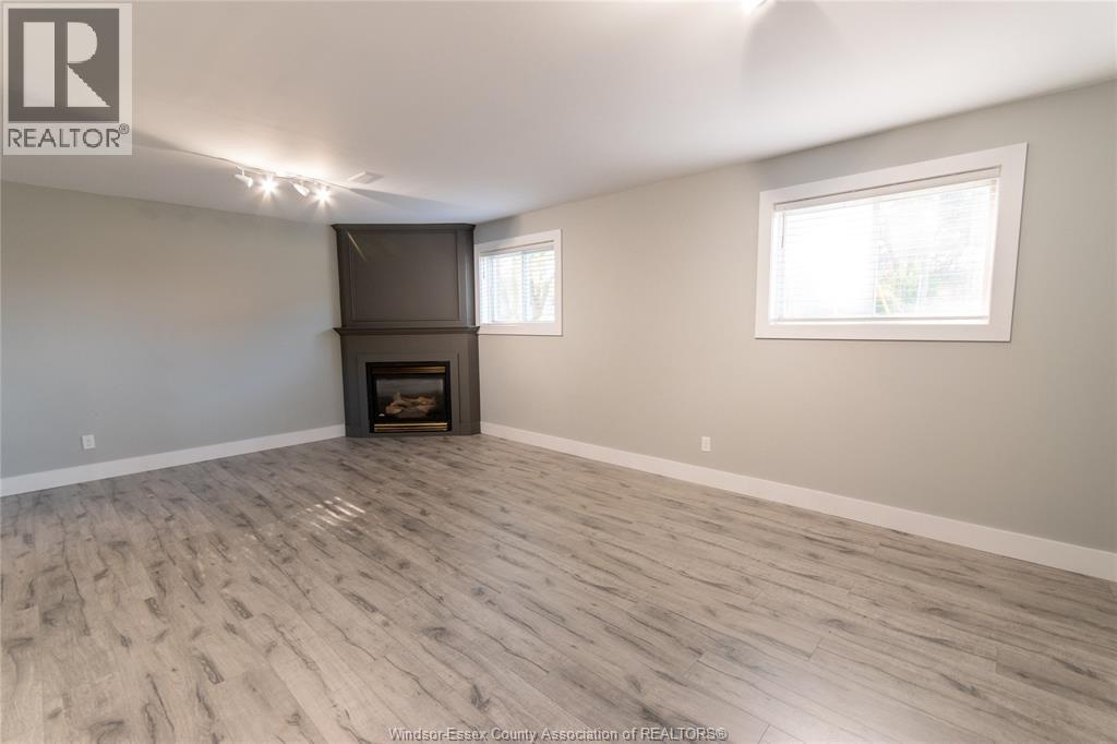 3134 RIBERDY Unit# LOWER, Windsor, Ontario, N8W3T8 — Photo 4