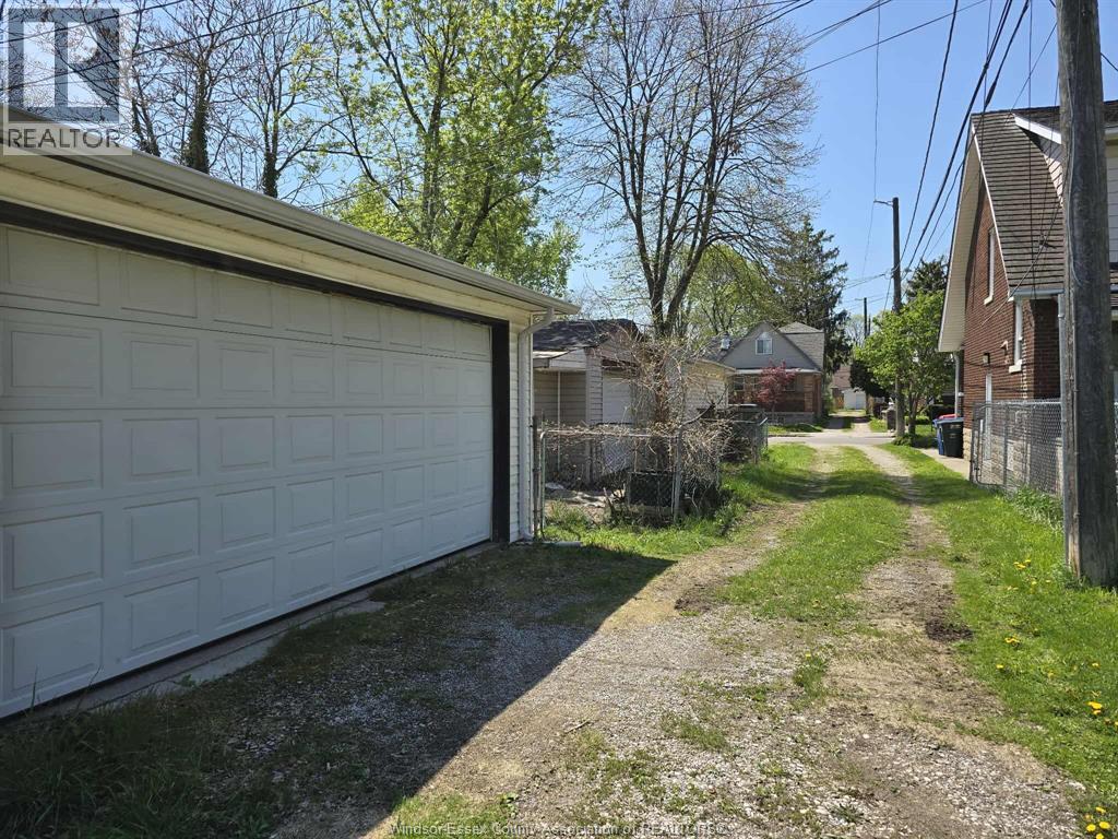 364 CLINTON STREET, Windsor, Ontario, N8X1A6 — Photo 31