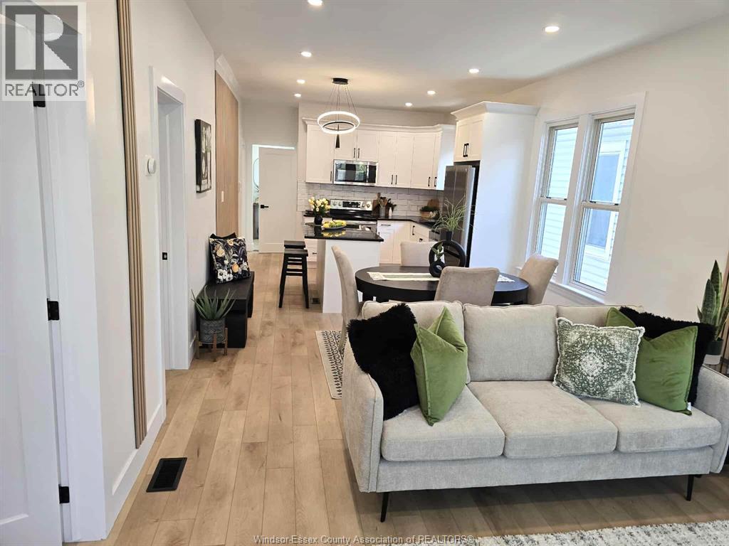 364 CLINTON STREET, Windsor, Ontario, N8X1A6 — Photo 4