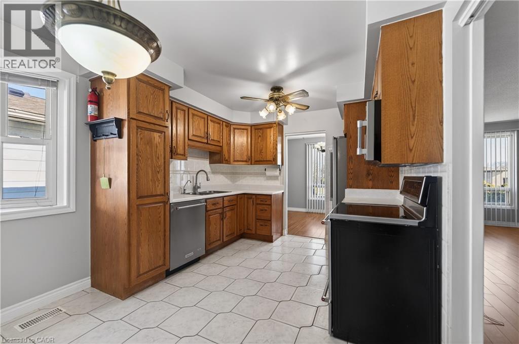 19 LYNWOOD Drive, Hamilton, Ontario, L8E3E7 — Photo 19