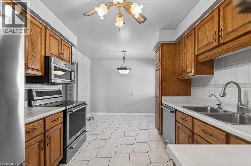 19 LYNWOOD Drive, Hamilton, Ontario, L8E3E7 — Photo 22