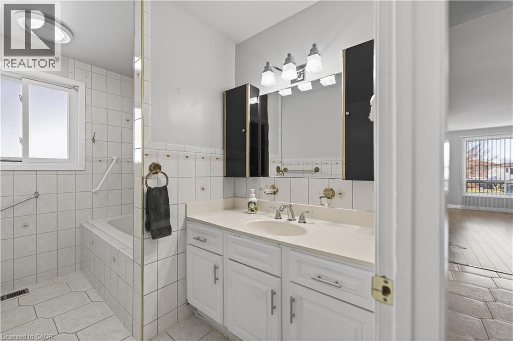 19 LYNWOOD Drive, Hamilton, Ontario, L8E3E7 — Photo 29