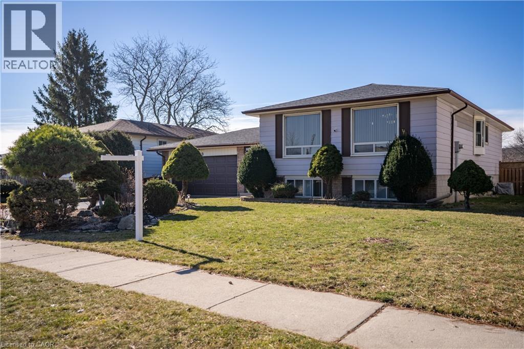 19 LYNWOOD Drive, Hamilton, Ontario, L8E3E7 — Photo 5