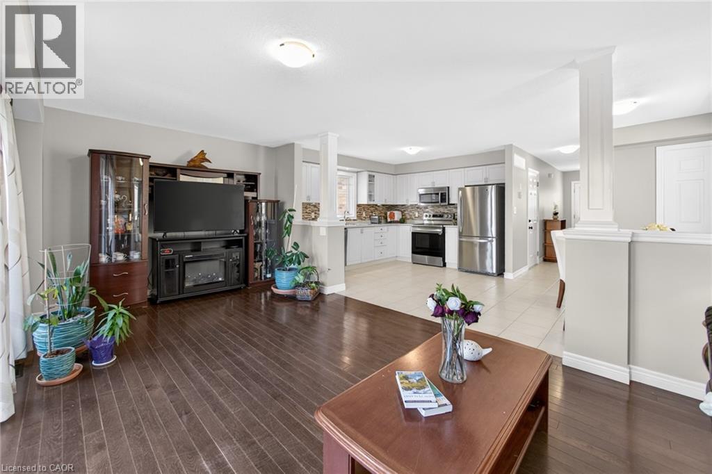 21 MULLIN Drive, Guelph, Ontario, N1E0E1 — Photo 19