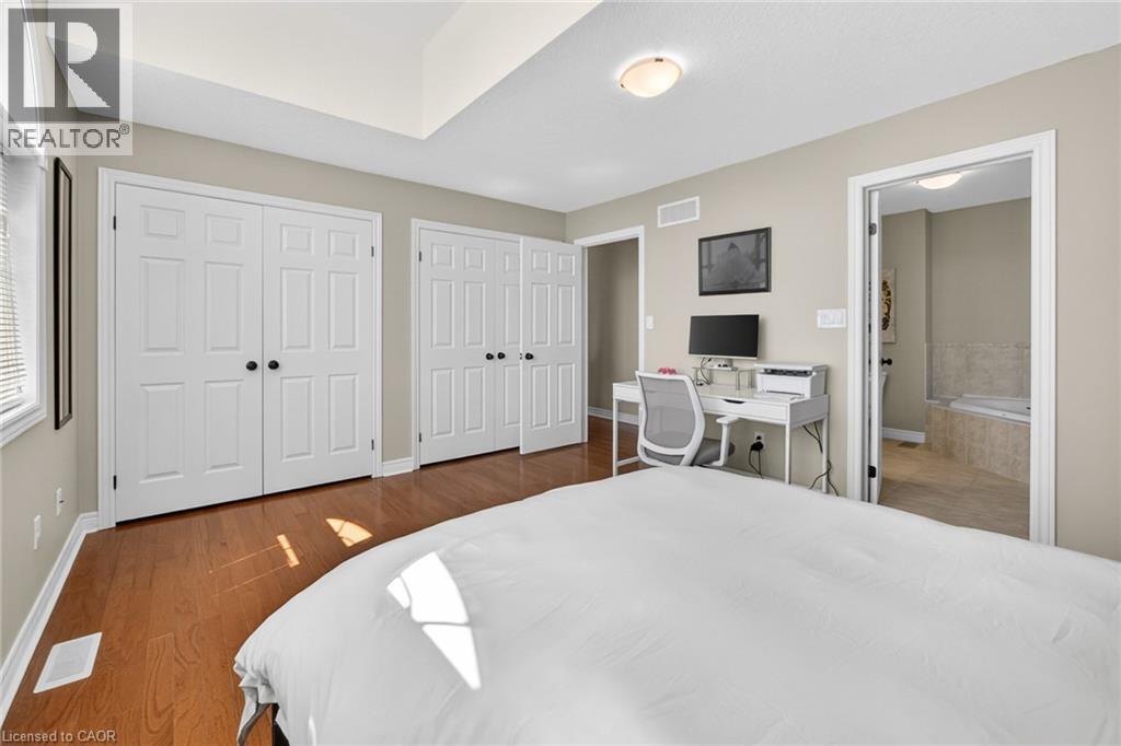21 MULLIN Drive, Guelph, Ontario, N1E0E1 — Photo 24