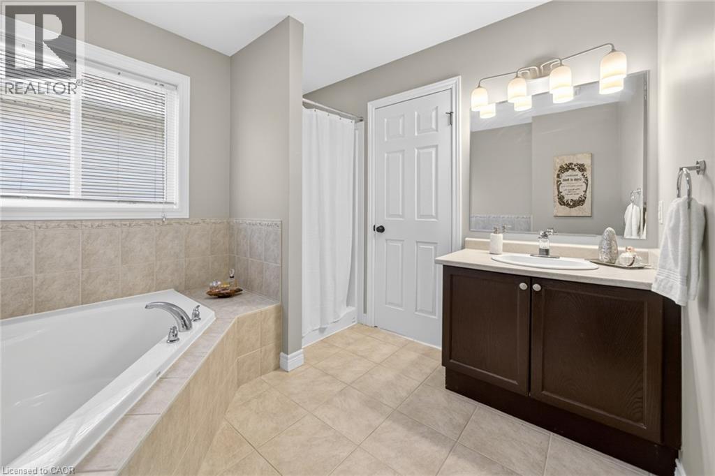 21 MULLIN Drive, Guelph, Ontario, N1E0E1 — Photo 25