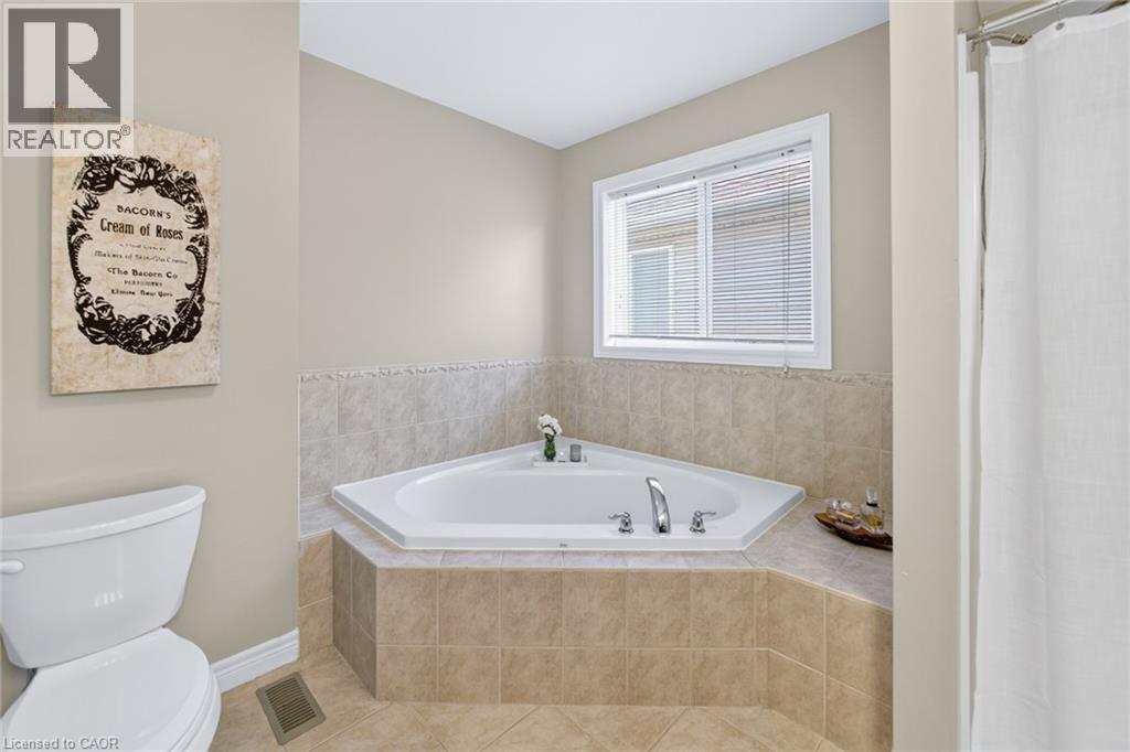 21 MULLIN Drive, Guelph, Ontario, N1E0E1 — Photo 26