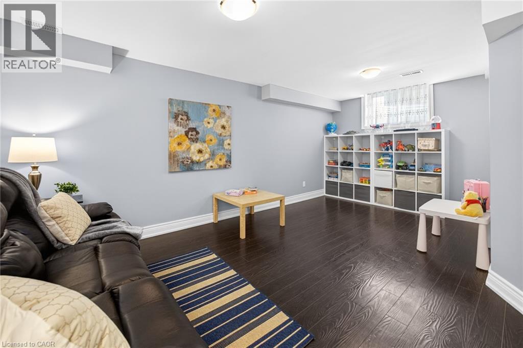 21 MULLIN Drive, Guelph, Ontario, N1E0E1 — Photo 35