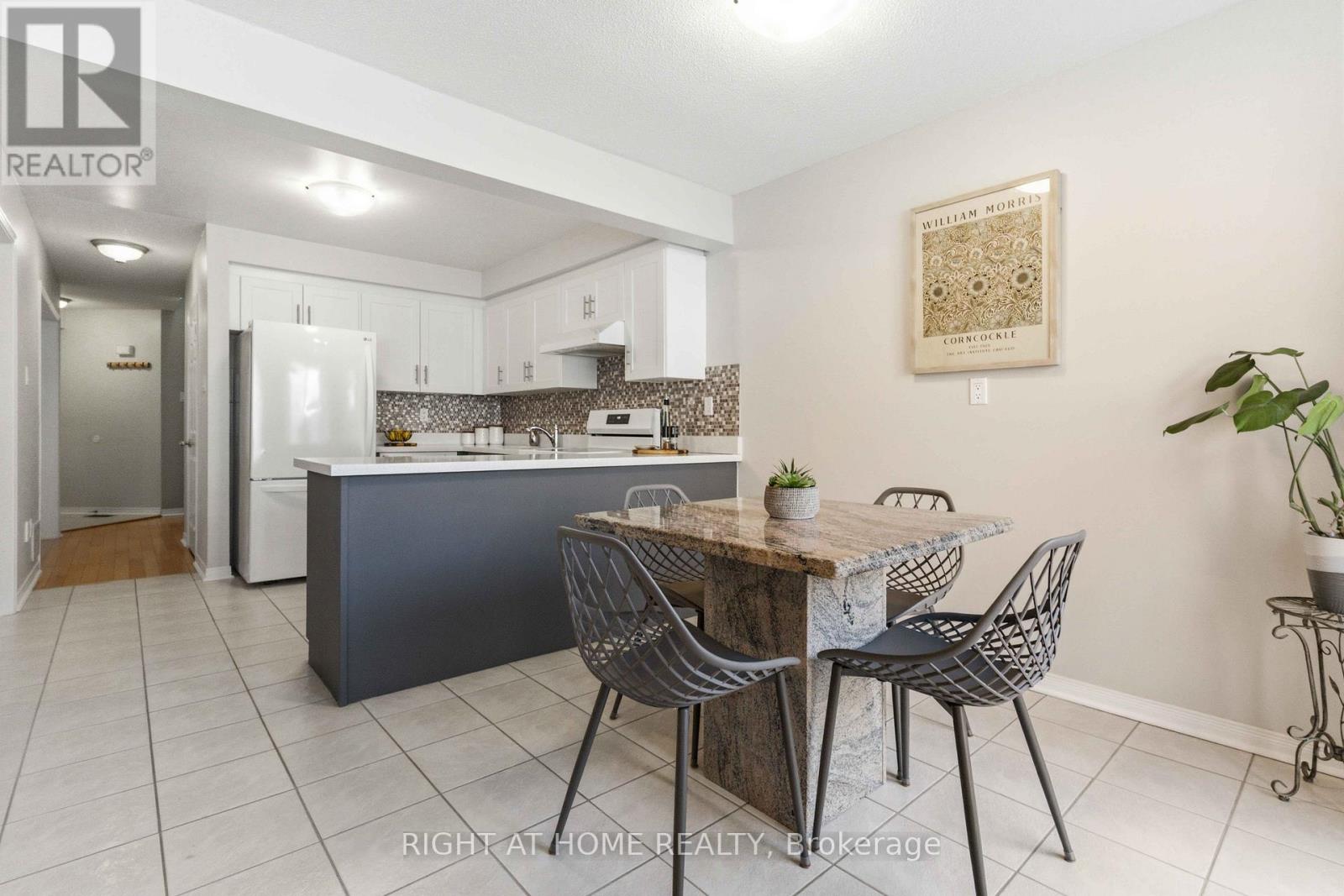 39 DAVIES CRESCENT, Whitby (Pringle Creek), Ontario, L1N8X4 — Photo 12