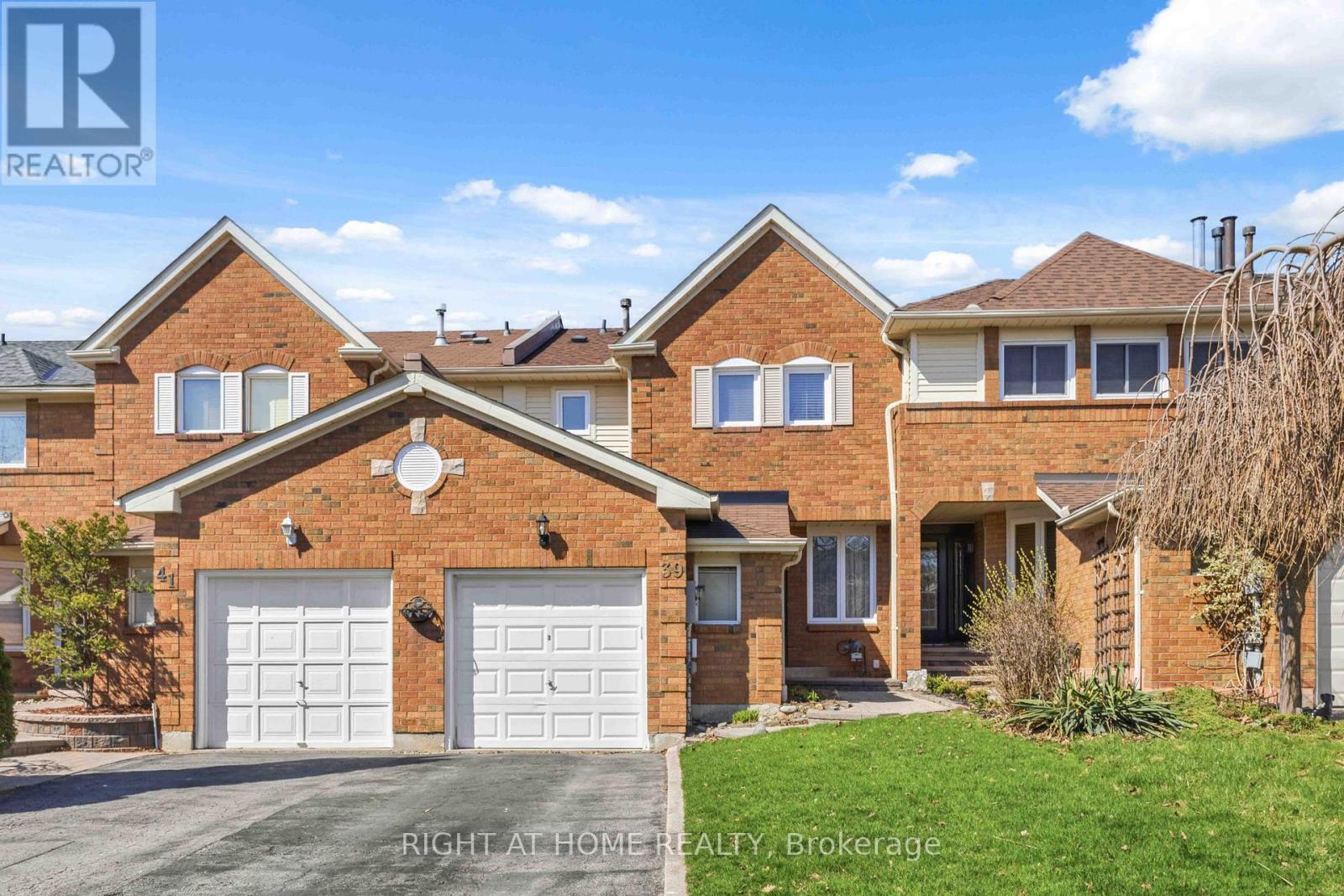 39 DAVIES CRESCENT, Whitby (Pringle Creek), Ontario, L1N8X4 — Photo 2