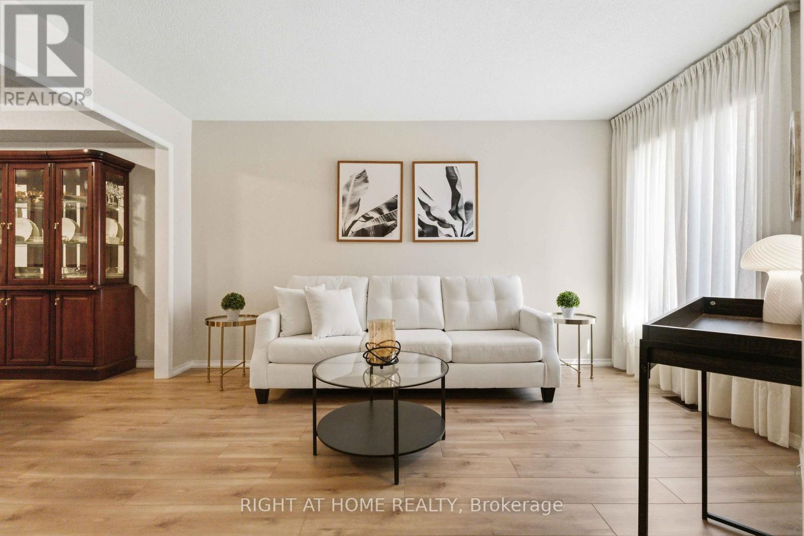 39 DAVIES CRESCENT, Whitby (Pringle Creek), Ontario, L1N8X4 — Photo 3