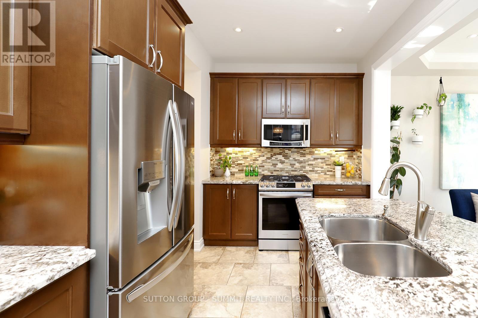 378 BLINCO TERRACE, Milton (CL Clarke), Ontario, L9T8Y6 — Photo 9